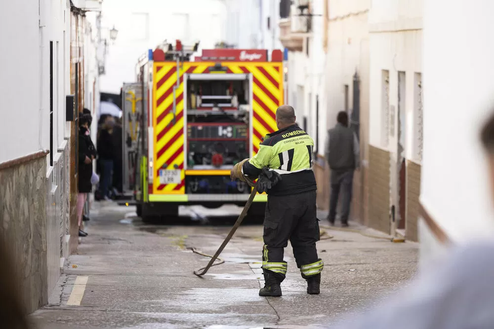 Mueren dos menores en el incendio de una vivienda en Málaga