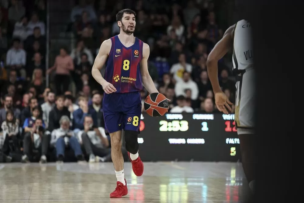 El Barça corta su racha en Estambul
