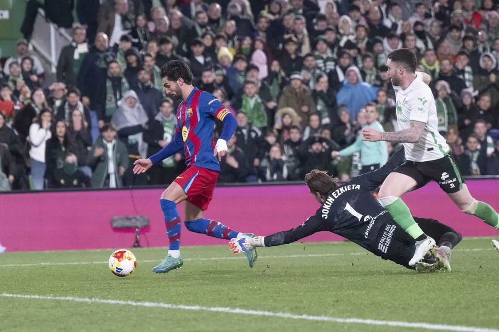 El Barça sale vivo de El Sardinero