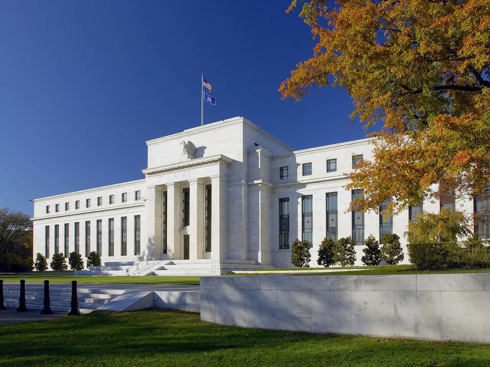 La Fed mantiene los tipos de interés entre el 3,5% y el 3,75%