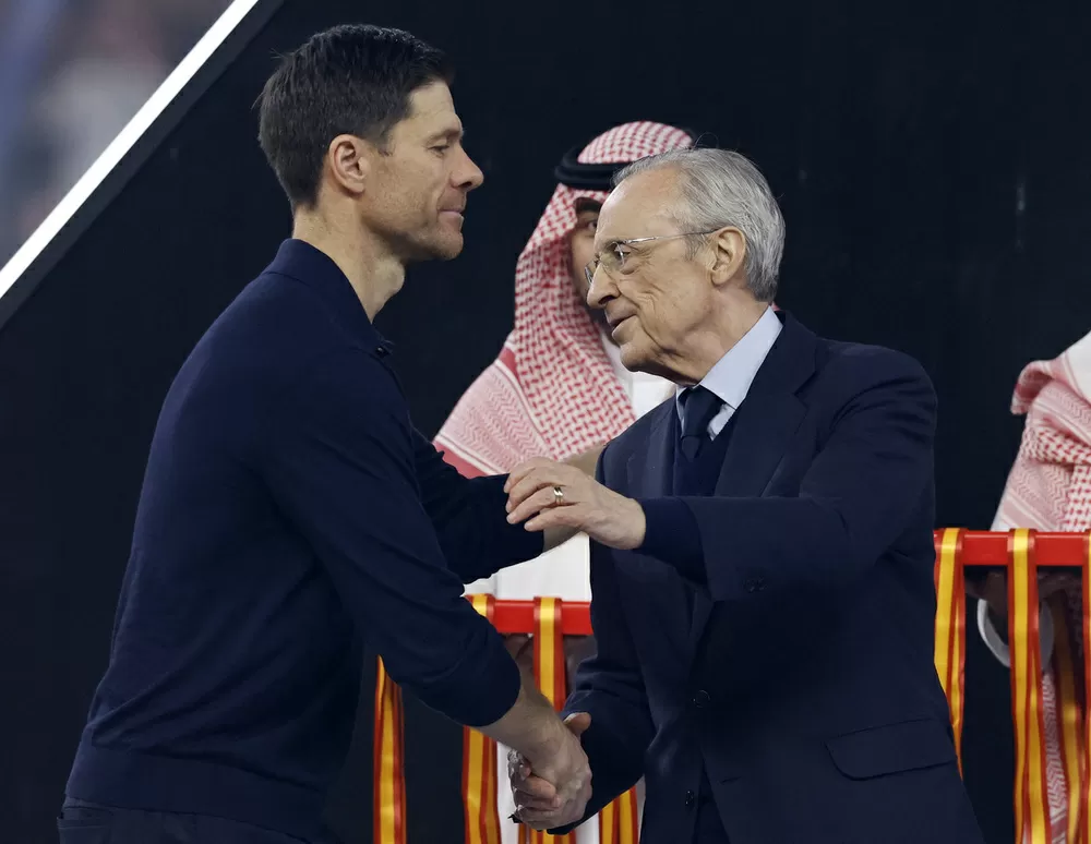 El Real Madrid cesa a Xabi Alonso y lo reemplaza por Arbeloa