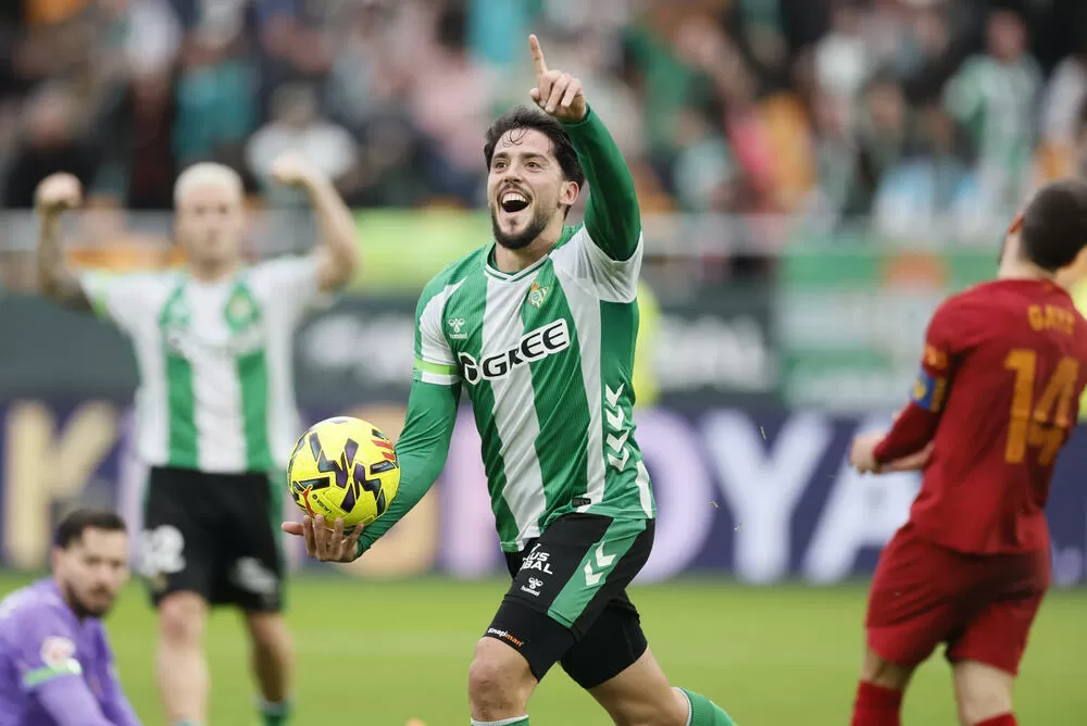 Fornals da los tres puntos al Betis