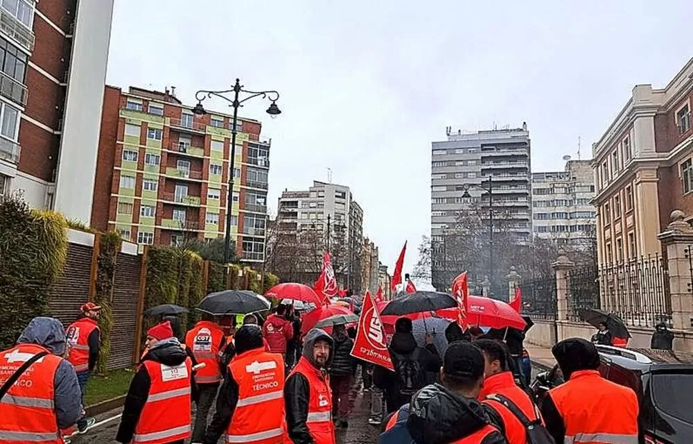 UGT se moviliza ante la situación del transporte sanitario