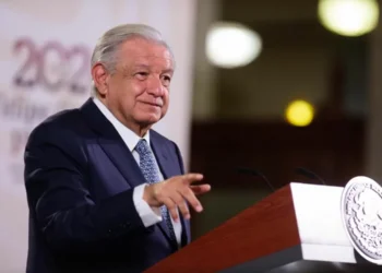 AMLO: “es de sabios cambiar de opinión” sobre la militarización