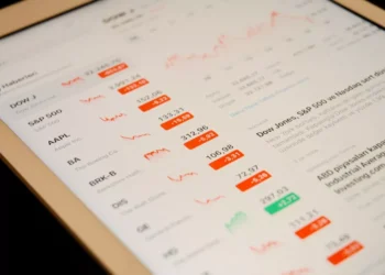 “La Economía: Herramienta clave para el progreso económico”