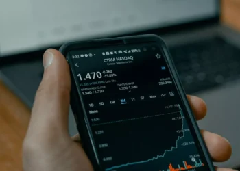 “La Economía: clave para el progreso y desarrollo”