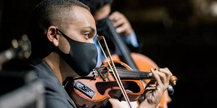 “La música: expresión, emoción y unión a través del tiempo”