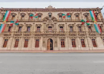 Los estados generan apenas 15.5% de su gasto, alerta el Imco