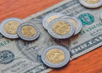 Pese al día de madres reportan caída de las remesas durante mayo