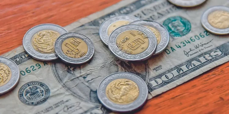 Pese al día de madres reportan caída de las remesas durante mayo