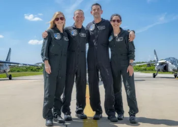 Millonario estadounidense irá al espacio en misión de Space X