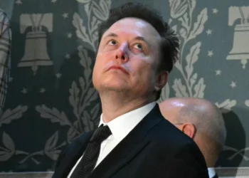 Elon Musk se querella contra anunciantes de X