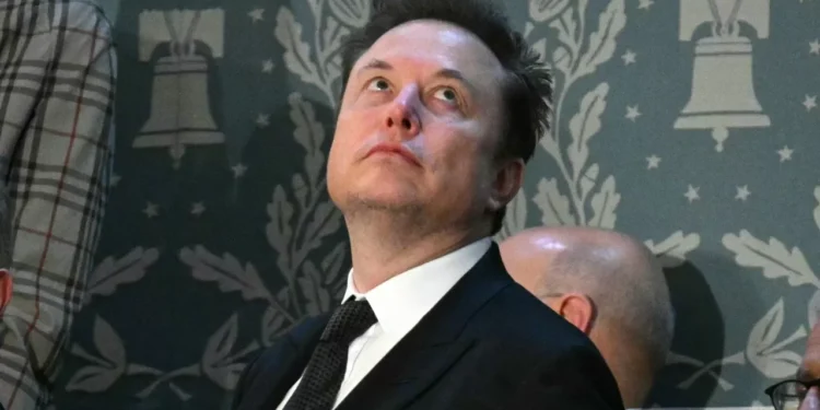 Elon Musk se querella contra anunciantes de X