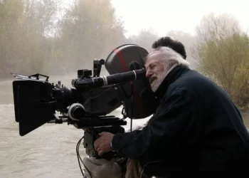 Adolfo Aristarain, figura clave del cine blanco, galardonado con la Medalla de Oro 2024 de la Academia de Cine Española