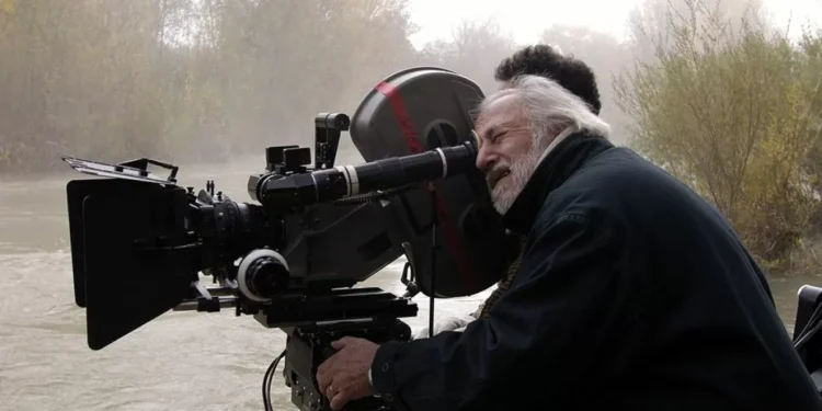Adolfo Aristarain, figura clave del cine blanco, galardonado con la Medalla de Oro 2024 de la Academia de Cine Española