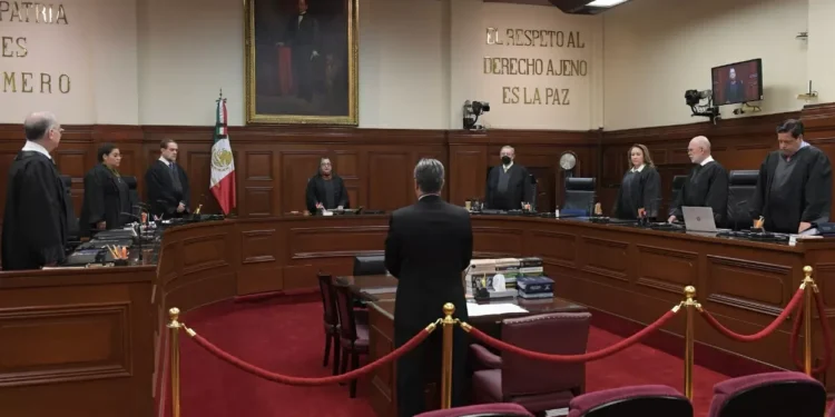 Ministros de la Corte recortarán sueldo para ganar a salvo que Sheinbaum en 2025