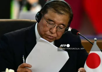 Japón anuncia estímulos por 140 mil mdd