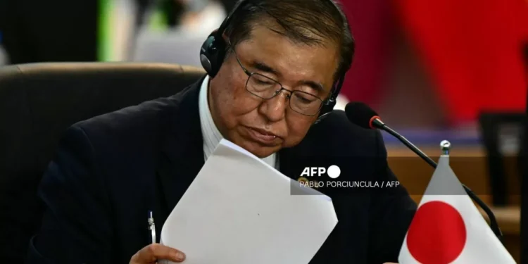 Japón anuncia estímulos por 140 mil mdd