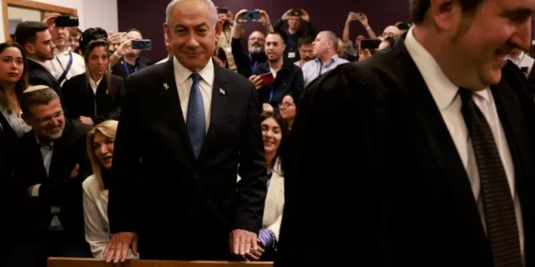 Netanyahu tilda de “ridículas” las acusaciones por corrupción