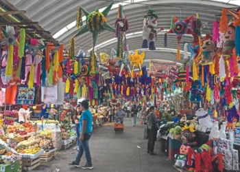 Concanaco espera derrama de 605 mil millones de pesos en Navidad