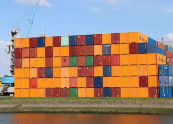 “El Impulso de la Economía: Estrategias y Políticas”