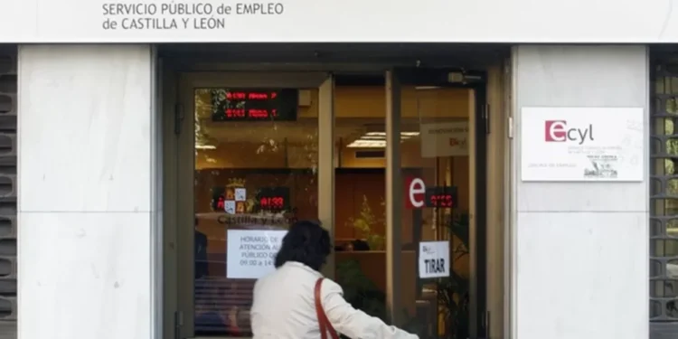 Valladolid cierra 2024 con mínimo histórico de parados