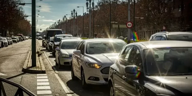 Las ventas de coches crecen tras remontar al final del año