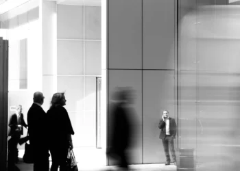 “Manejo adecuado de finanzas para una vida positiva”