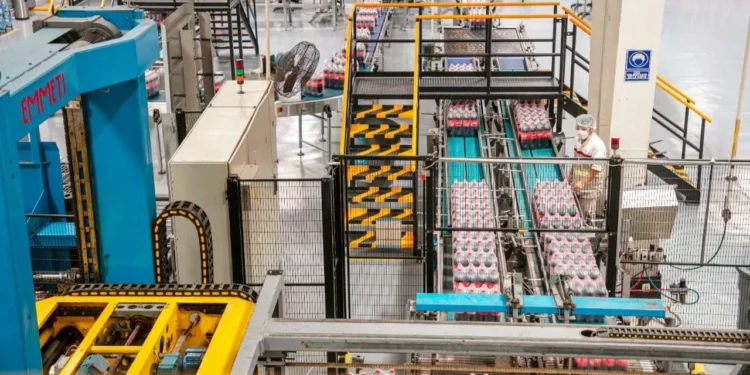 Arca Continental invertirá 18 mil mdp para modernizar operación