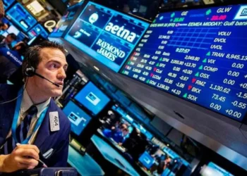 Wall Street desploma por sorpresa a recesión y los dichos de Trump