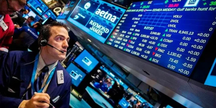 Wall Street desploma por sorpresa a recesión y los dichos de Trump