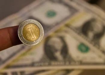 Peso mexicano hace músculo y toca los $20.08 por dólar