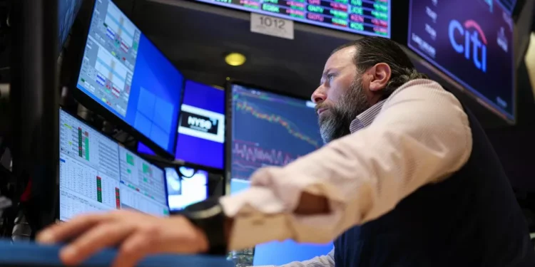 Construcción sigue a la baja, cae 4.2% mensual en enero