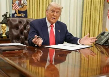 México está trabajando ‘más duro’ versus el tráfico de drogas: Trump tras llamada con Sheinbaum