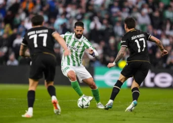 El Betis empata con el Vitória y fía su esperanza a la vuelta