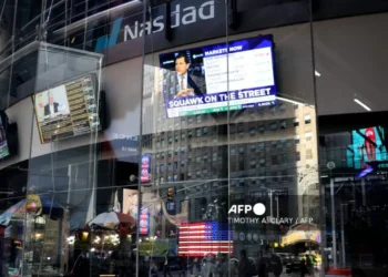 Turbulencia tras guerra comercial tiene en rojos al Wall Street
