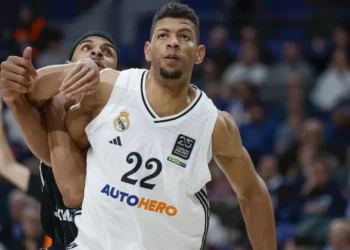 Tavares se lo pone fácil al Real Madrid