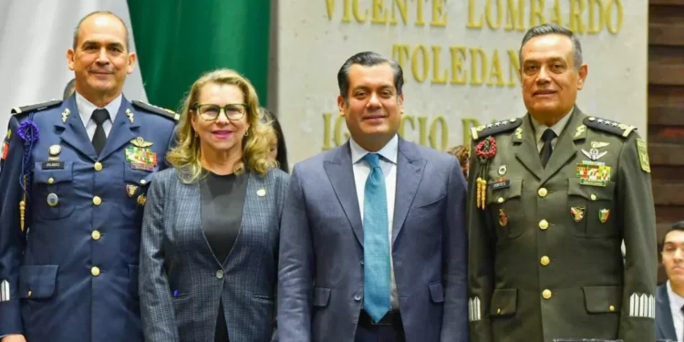 Diputados aprueban dar más opacidad al Ejército y eliminar Compranet