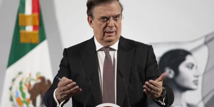 Honda, sin cambios a su plan de trabajo en México: Ebrard