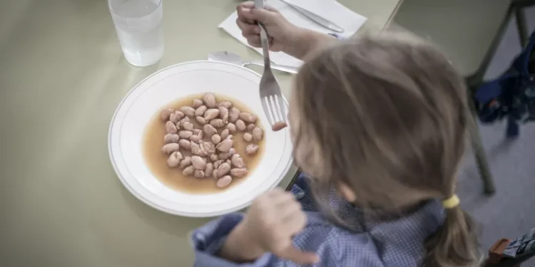 CyL sin embargo prohíbe la bollería industrial en los menús escolares