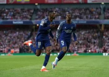 El PSG golpea primero