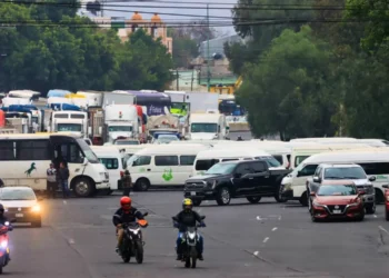 Megamarcha de transportistas recorrerá Edomex y CDMX