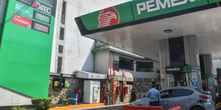 Alistan retiros de efectivo en gasolineras