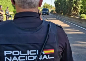A prisión dos ladrones reincidentes tras robar en un súper