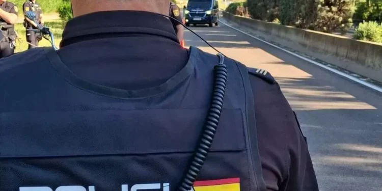 A prisión dos ladrones reincidentes tras robar en un súper