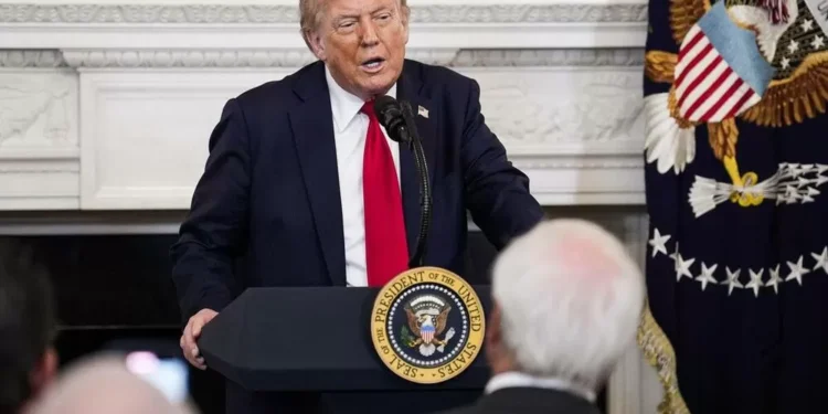 Trump amenaza a Putin con aranceles si no hay paz con Ucrania