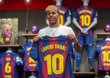 Lamine Yamal hereda el dorsal ’10’ del Barça