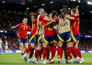 España sobrevive a su peor noche