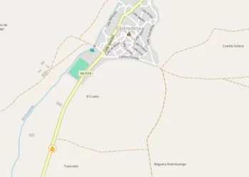 Dos medios aéreos para extinguir un incendio en Castrodeza