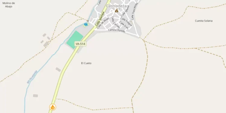 Dos medios aéreos para extinguir un incendio en Castrodeza